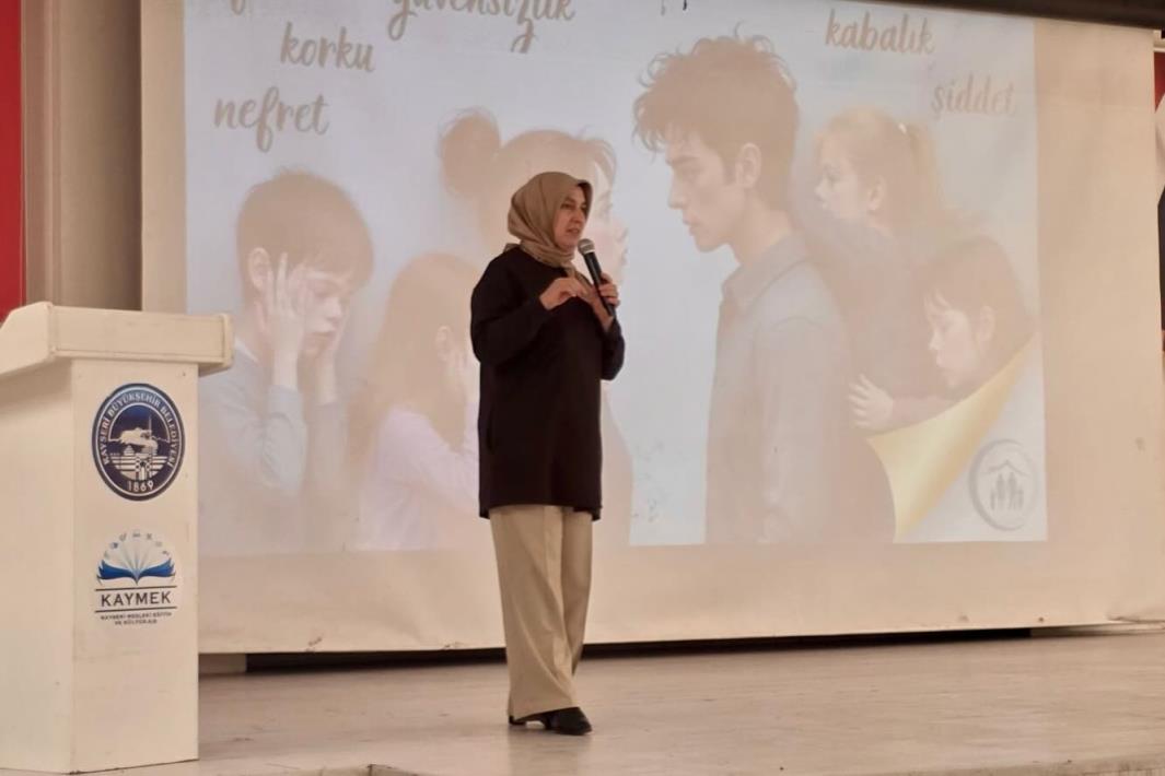 Kayseri Aile Platformu Yeşilhisar’da Aile Seminerinde aileler ile buluştu…
