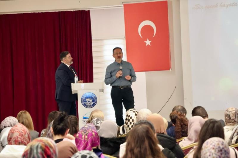 Kayseri Aile Platformu Yeşilhisar’da Aile Seminerinde aileler ile buluştu…
