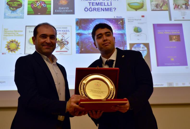 “Türkiye Yüzyılında İnsan, Aile ve Toplum” konulu paneli Muğla Sıtkı Koçman Üniversitesi AKM Salonunda gerçekleştirildi…