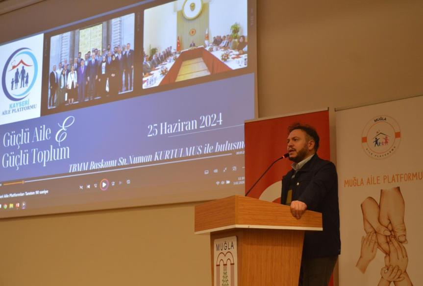 “Türkiye Yüzyılında İnsan, Aile ve Toplum” konulu paneli Muğla Sıtkı Koçman Üniversitesi AKM Salonunda gerçekleştirildi…