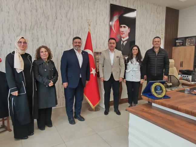 Kocasinan İlçe Milli Eğitim Müdürümüz Sayın Sıddık Kaya Hocamızı makamında ziyaret