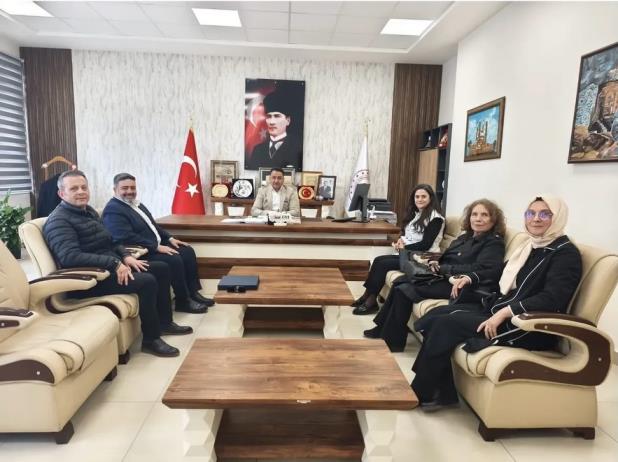 Kocasinan İlçe Milli Eğitim Müdürümüz Sayın Sıddık Kaya Hocamızı makamında ziyaret